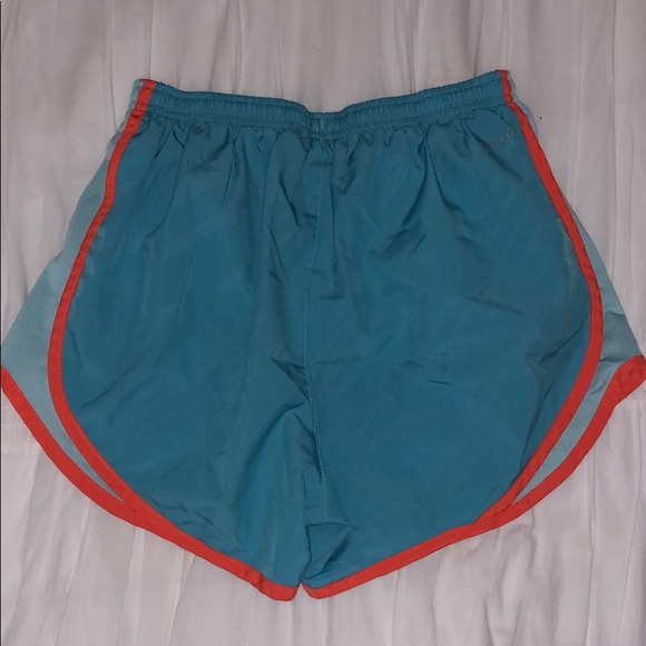 Nike shorts - Picture 2 of 3